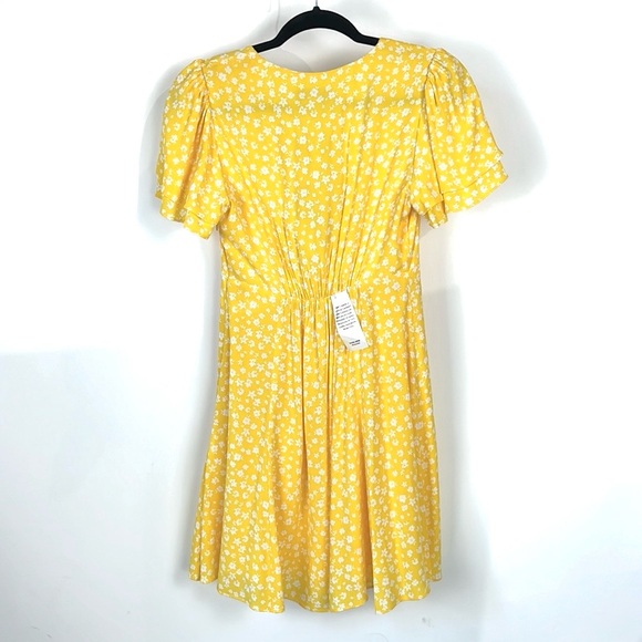 Ever New Pria Gold Lawson Ditsy Button Through Mini Dress - Picture 3 of 9